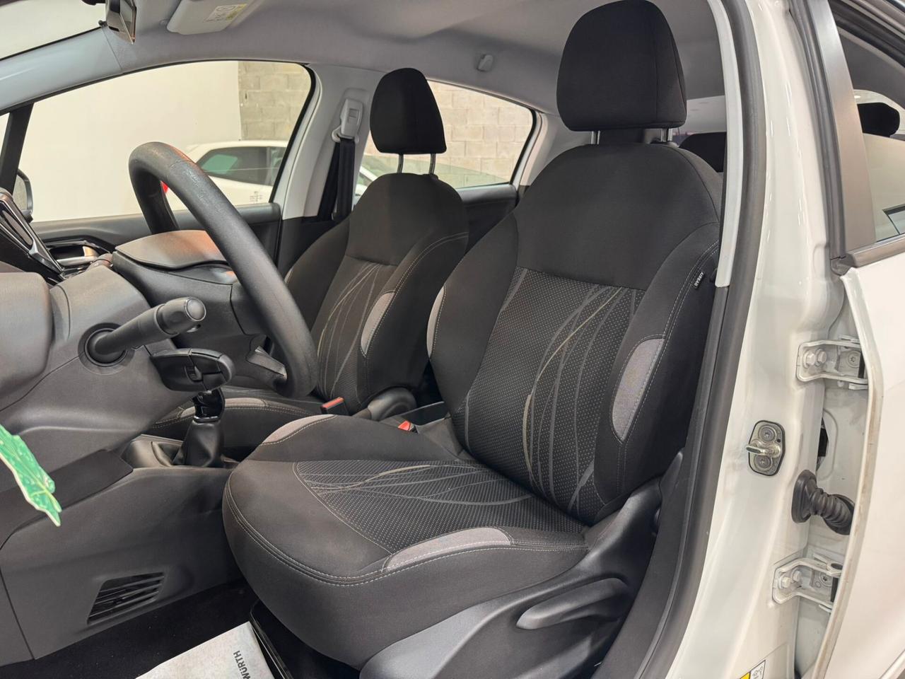 Peugeot 208 gpl porte Allure
