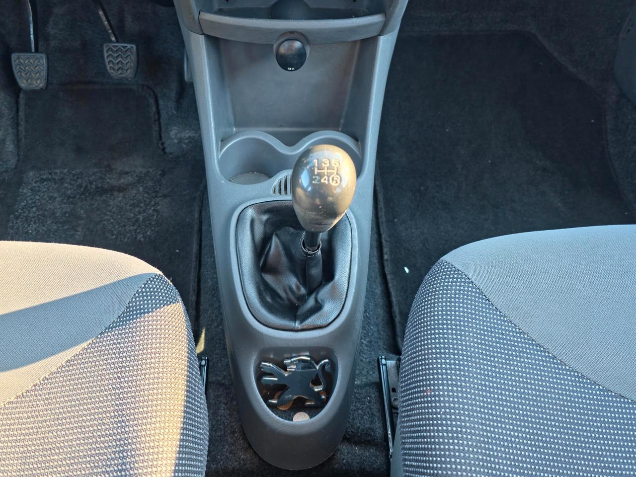 Peugeot 107 1.0 68CV 5p. Urban Move 2008-E4 Manuale NEO