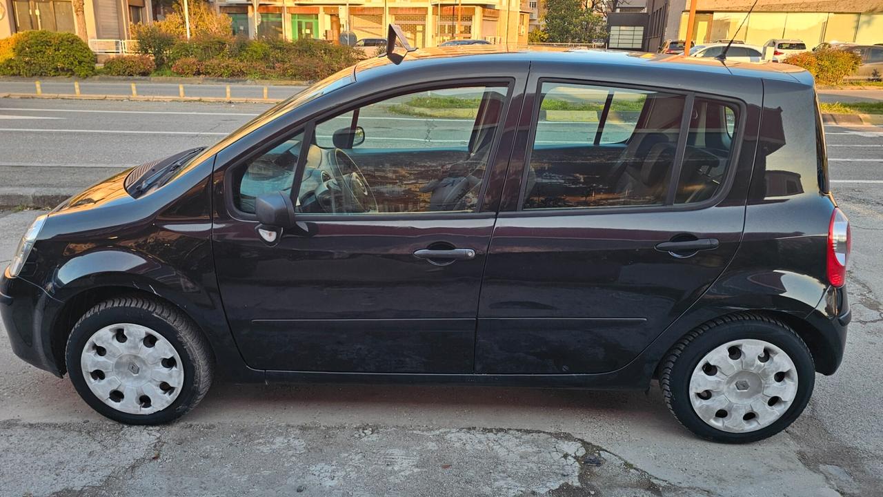 Renault Modus 1.2 16V Dynamique