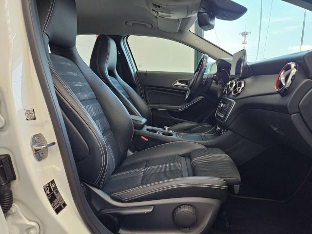 Mercedes-Benz GLA 220 GLA-X156 2017 d Sport 4matic 170cv auto