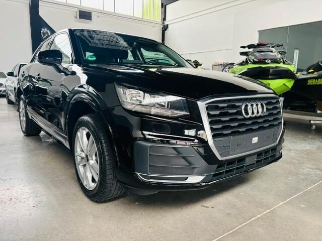 Audi Q2 30 TFSI Business, PERMUTABILE
