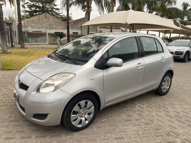 TOYOTA Yaris 1.3 5 porte Sol