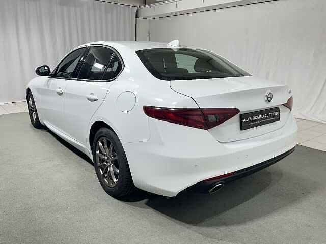 Alfa Romeo Giulia 2.0 Turbo 200 CV AT8 Business
