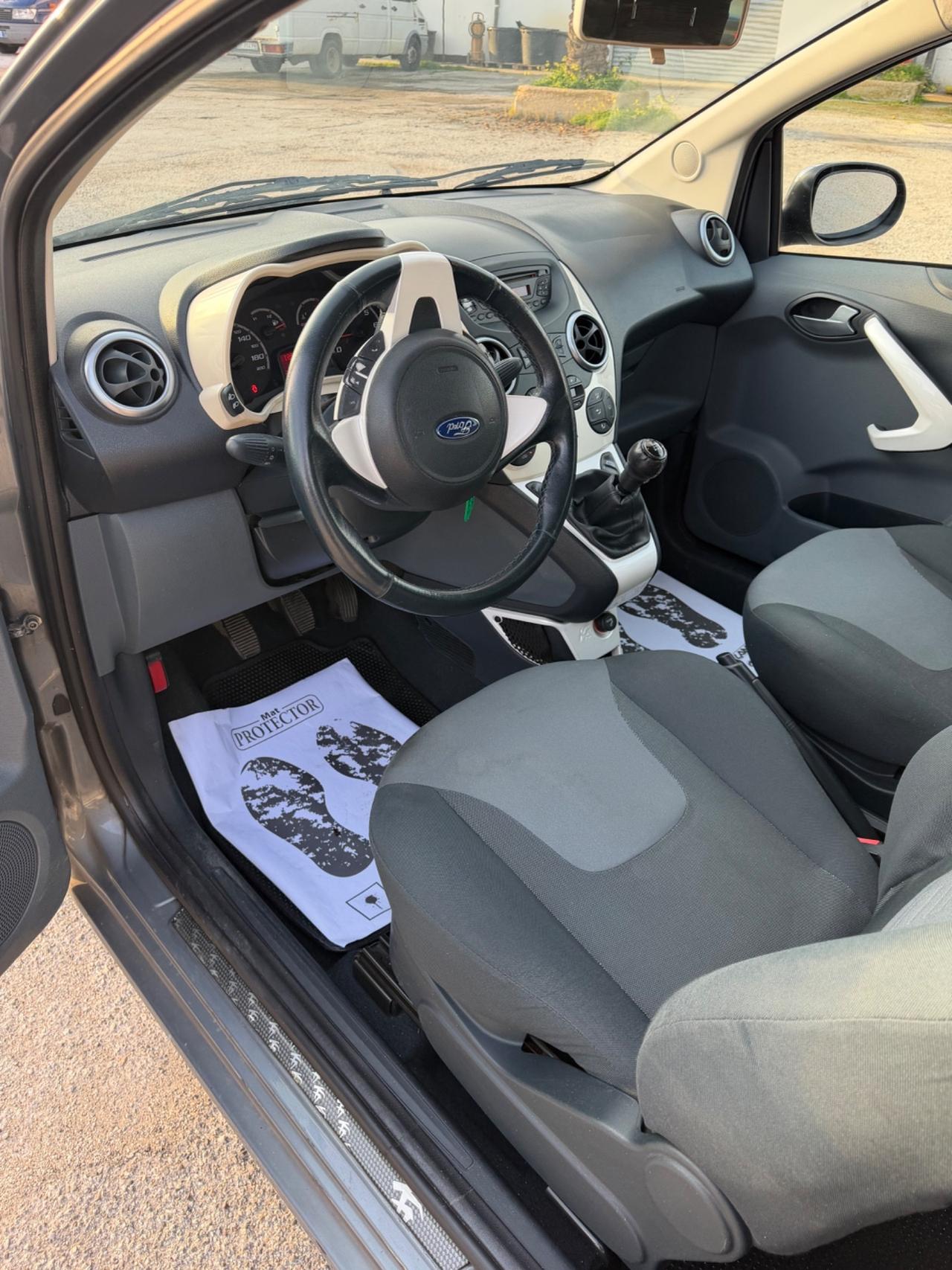 Ford Ka 1.3 TDCi 75CV Titanium cDPF