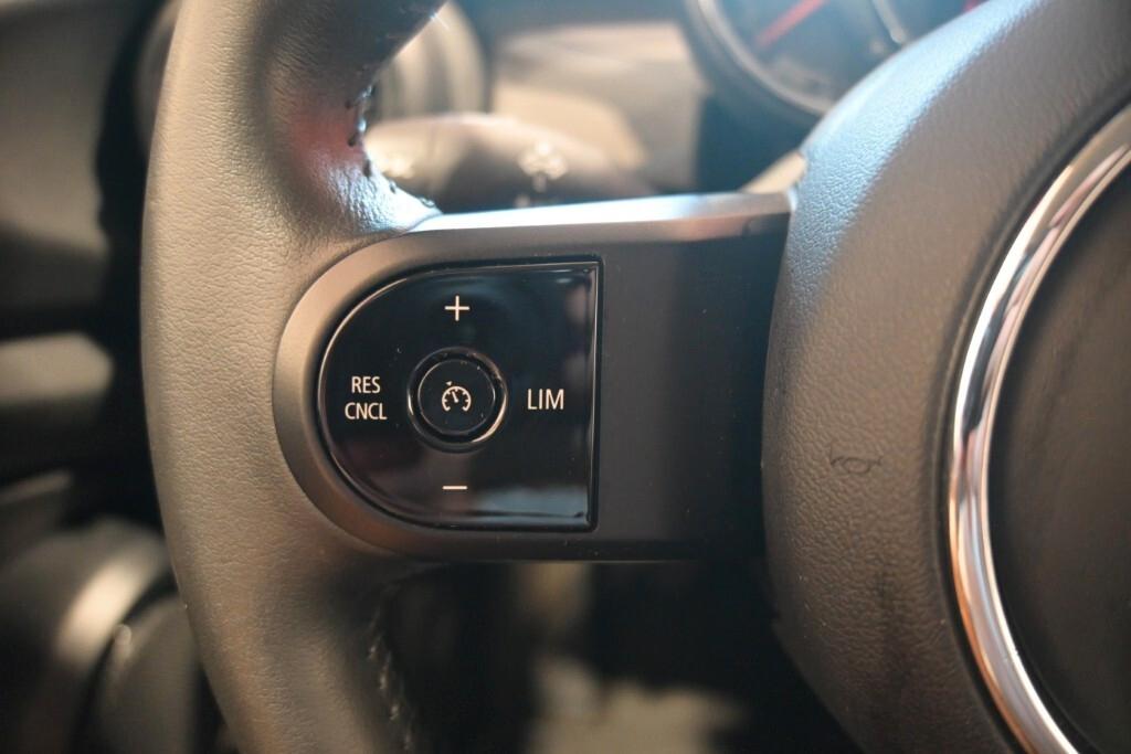 MINI ONE 1.5 102CV 6M. 5PORTE BUSINESS ( FARI LED - CRUISE - NAVI - CARPLAY - SENSORI POST. )