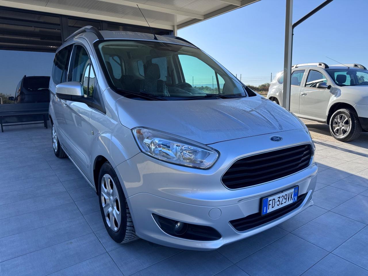 Ford Tourneo Courier 1.5 TDCI 95 CV Plus