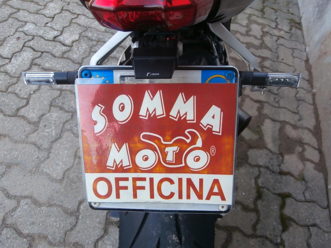 Triumph Street Triple 765 R del 2018 passaggio incluso-tagliando e garanzia