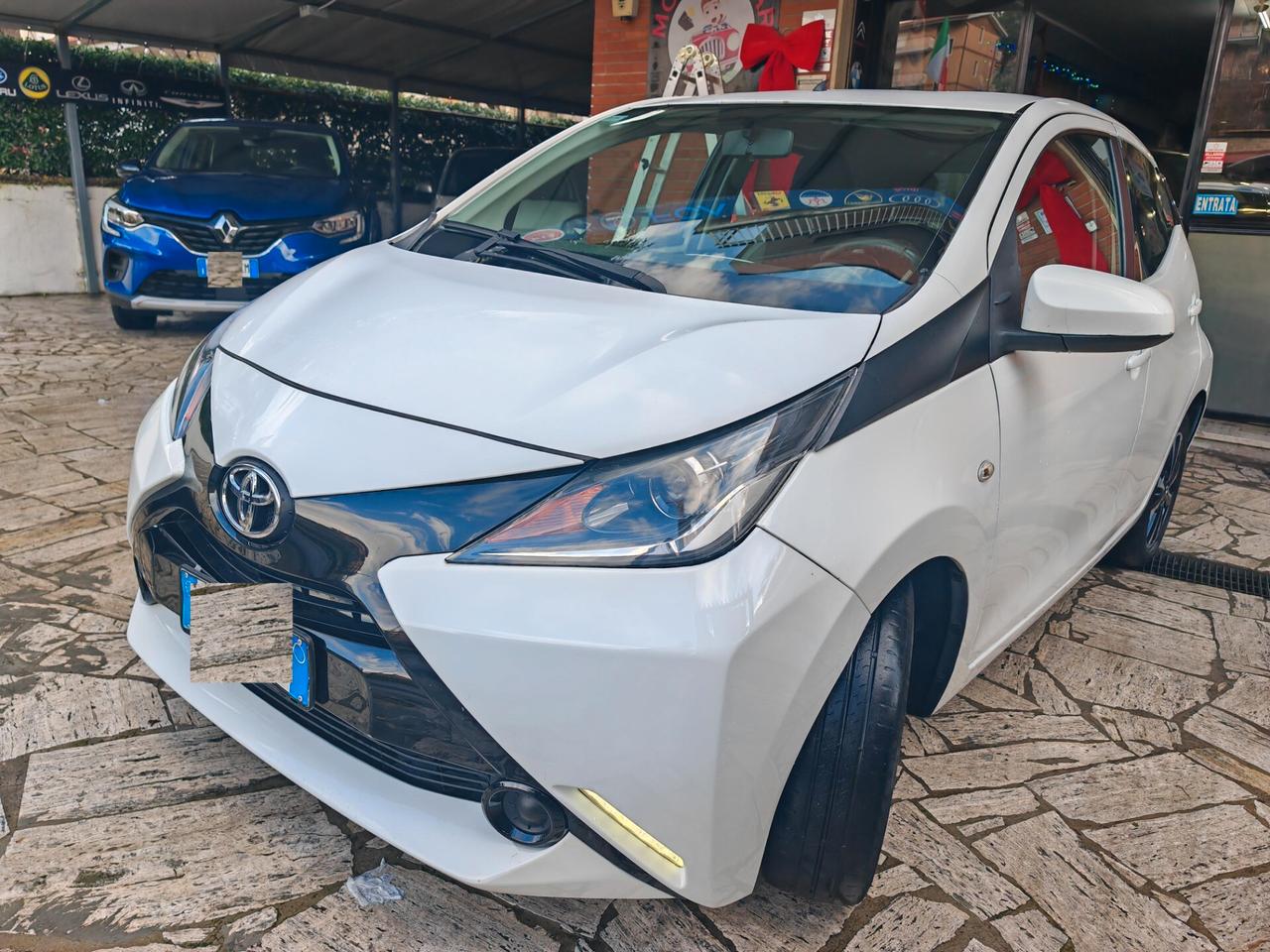 Toyota Aygo 1.0 VVT-i 69 CV 5 PORTE AUTOMATICA