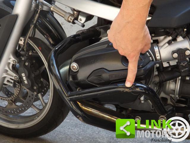 BMW R 1200 R anno 2008 con valigie laterali BMW originali