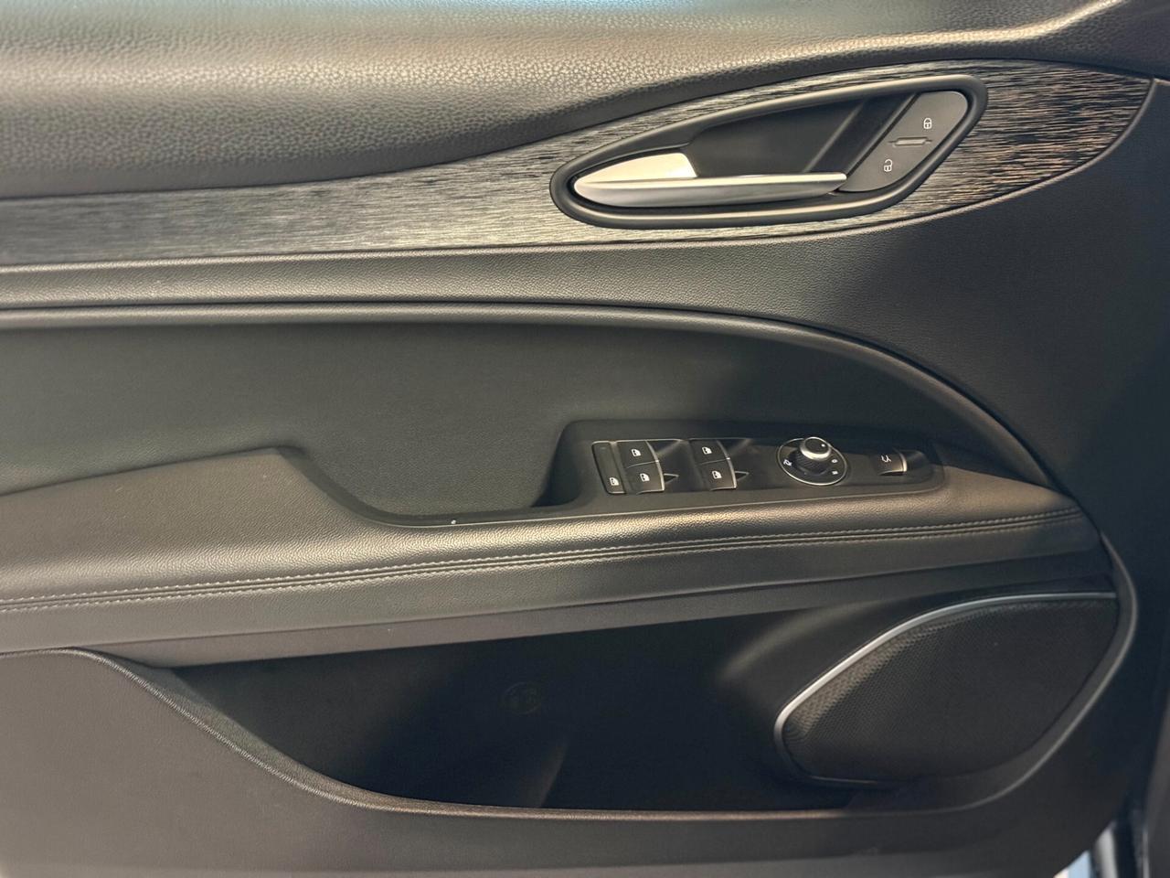 Alfa Romeo Stelvio 2.2 Turbodiesel 160 CV AT8 RWD Business