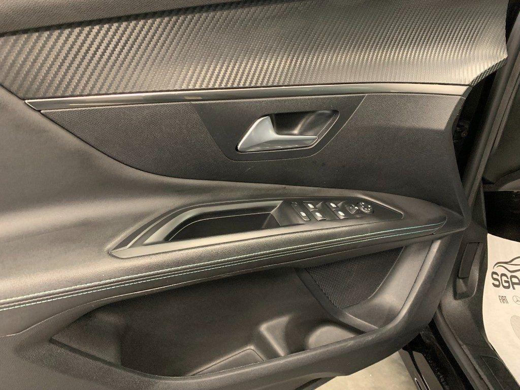 Peugeot 3008 EAT8 Allure Pack Automatico 1.5 BlueHDi