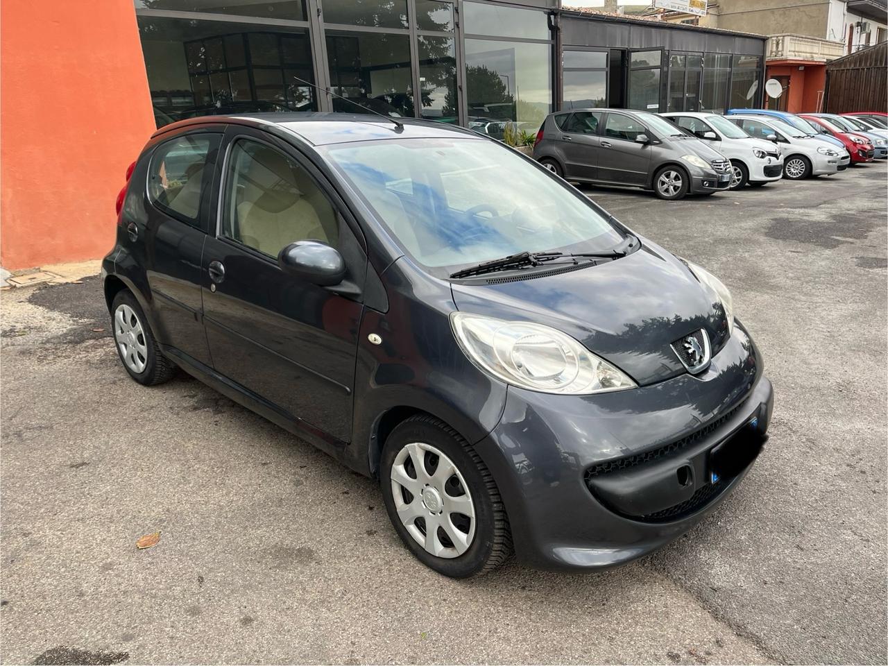 Peugeot 107 1.4 HDi 5p. Sweet Years-km124000-