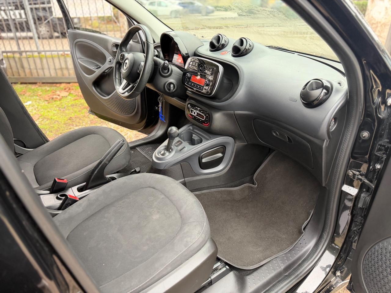 Smart ForFour 70 1.0 twinamic Passion NEOPATENTATI
