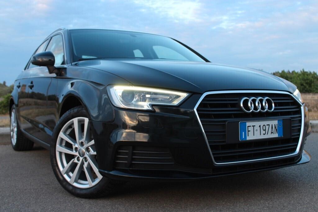 AUDI A3 Sportback 1.6 TDI *Subwoofer *LED