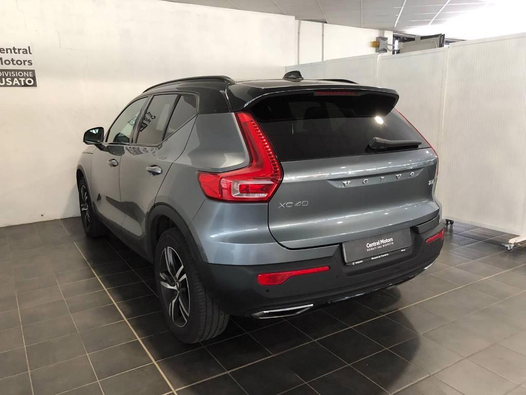 Volvo XC40 2.0 T4 R-Design AWD Geartronic