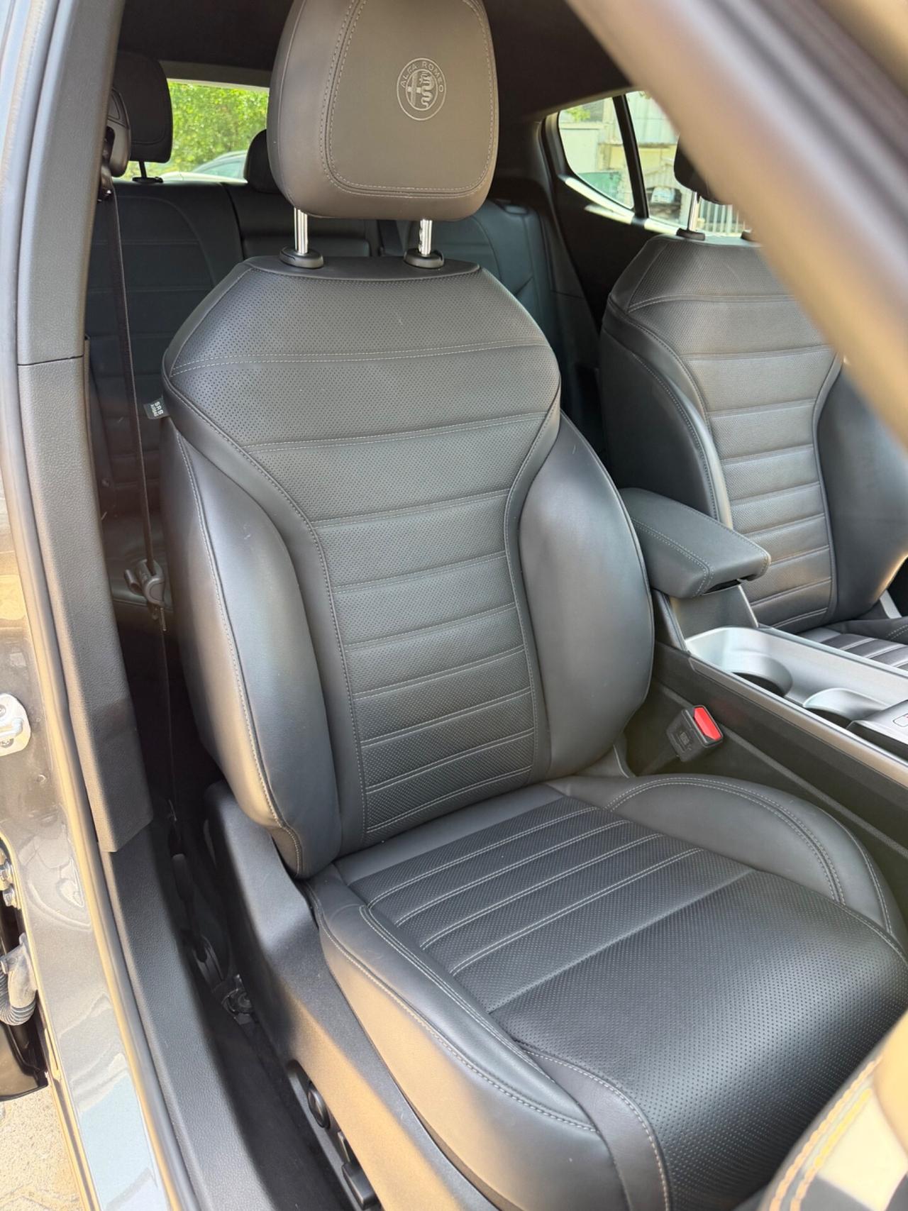 Alfa Romeo Tonale 1.5 160 CV MHEV TCT7 Veloce