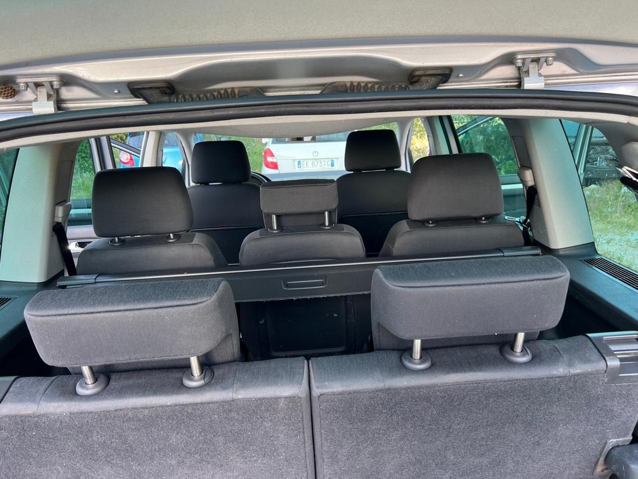 Volkswagen Touran 2.0 16V TDI Highline
