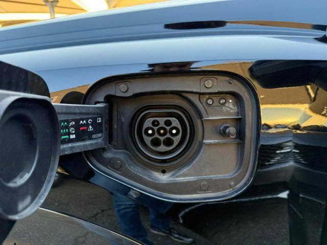 AUDI Q3 SPB 45 TFSI e S tronic Business Plus NAVI - MATRIX