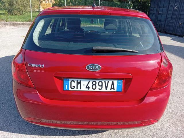 KIA cee'd 111,064km 1.4 109CV 5p. EX Stupenda Bellissima