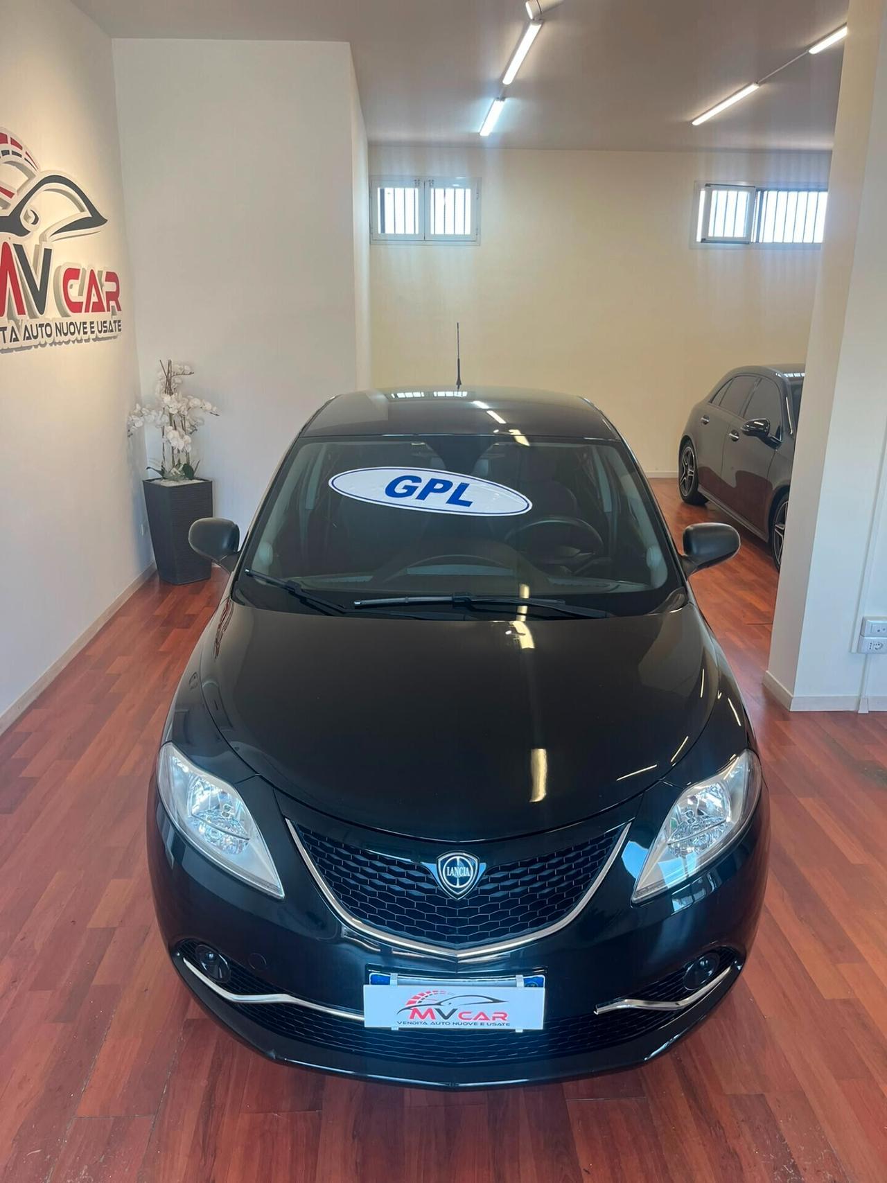 Lancia Ypsilon 1.2 69 CV 5 porte GPL Ecochic Gold