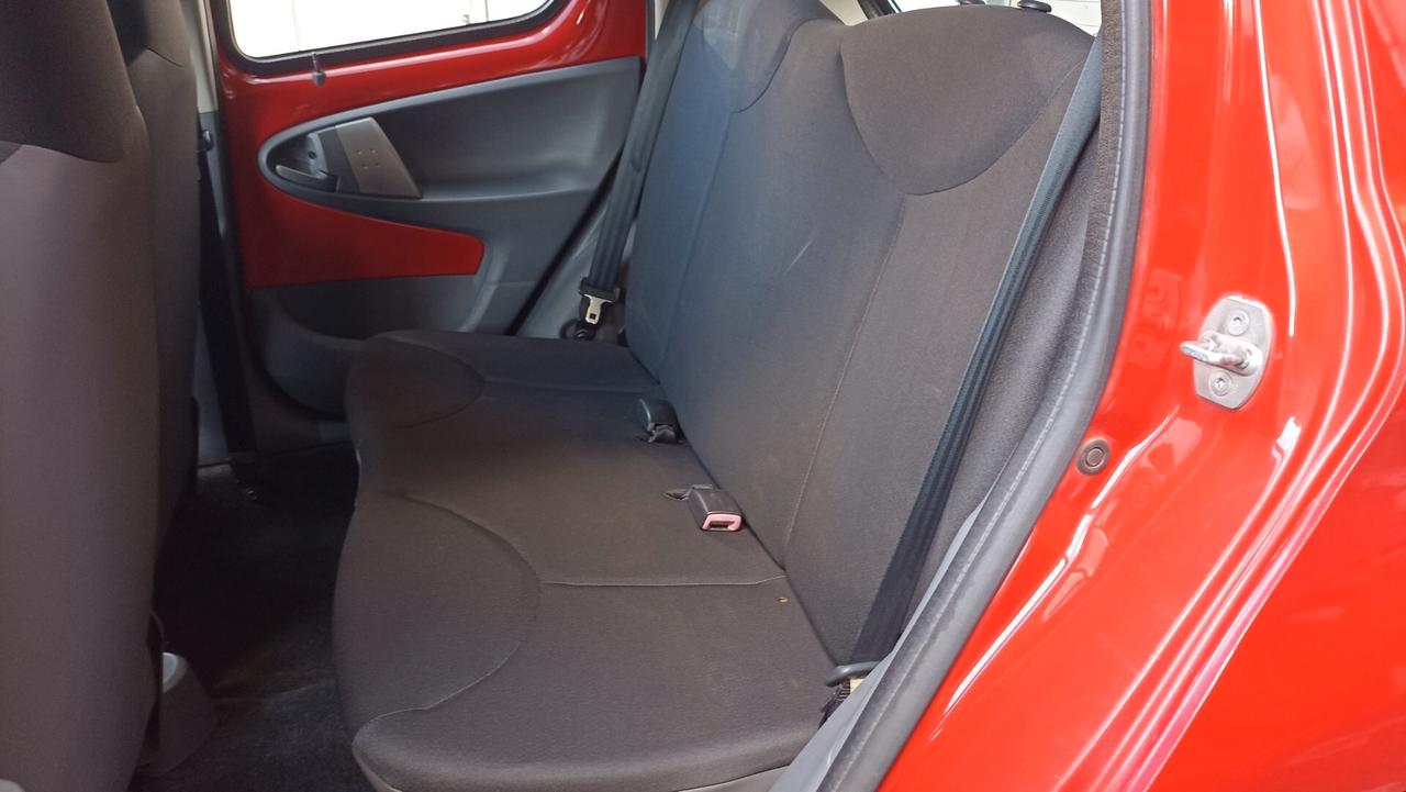 Toyota Aygo 1.0 12V VVT-i 5 porte