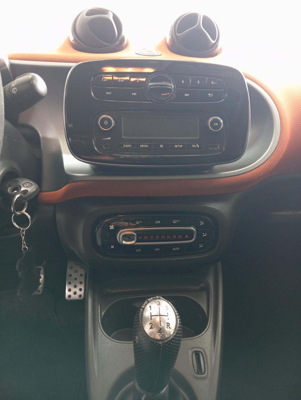 Smart ForFour 1.0 benzina 2015 CON GARANZIA