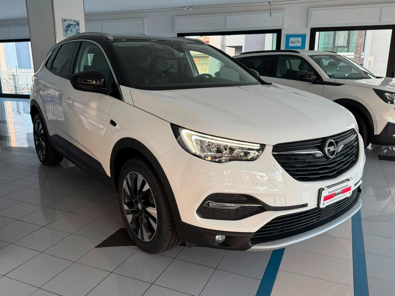 Opel Grandland X 1.5 Ecotec 130Cv auto Ultimate - bicolore