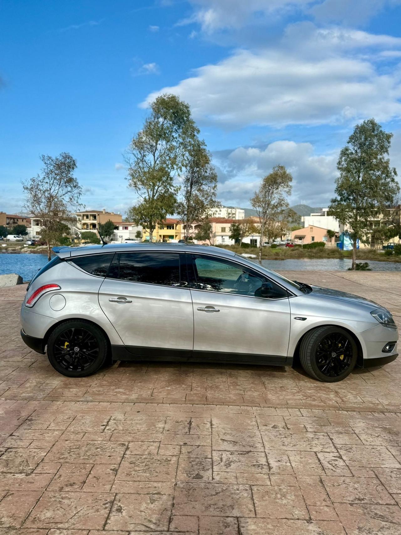 Lancia Delta 2.0 mtj DPF Ptatinum (121kw)