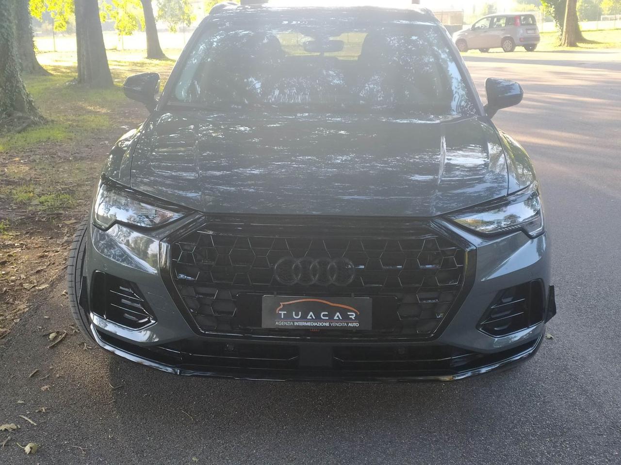 Audi Q3 Business 2.0 35 TDI #7170