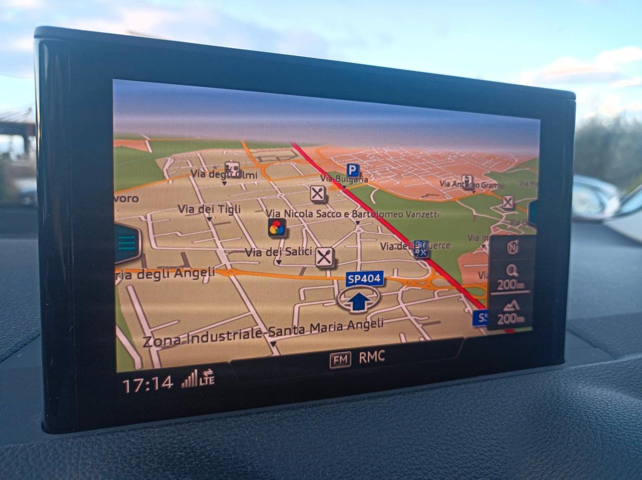 Audi Q2 30 TFSI Business