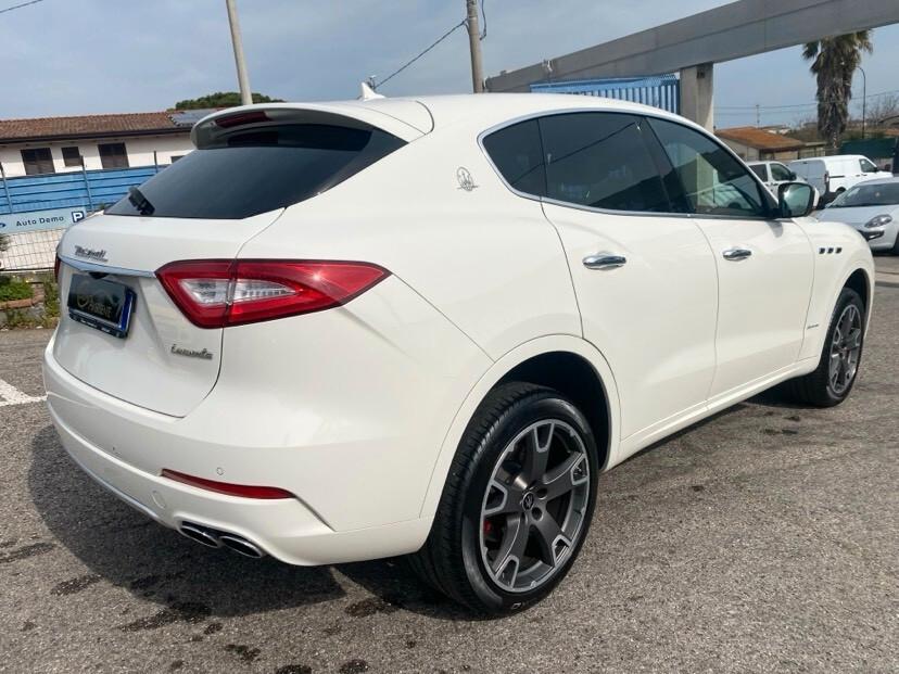 Maserati Levante V6 430 CV S Granlusso
