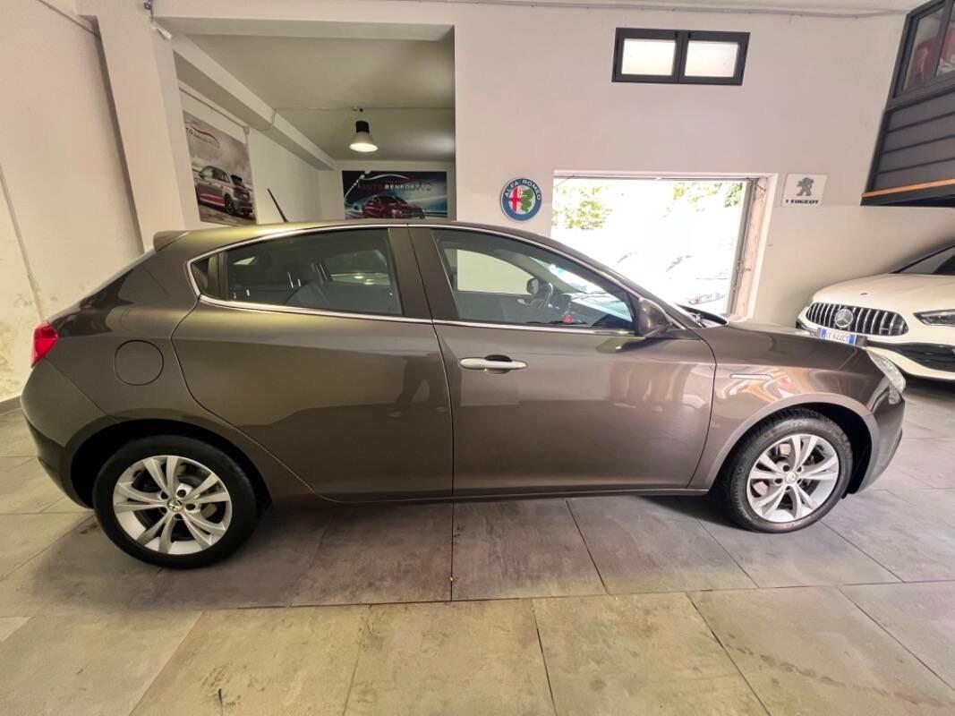 Alfa Romeo Giulietta 1.6 JTD 105 CV Distinctive