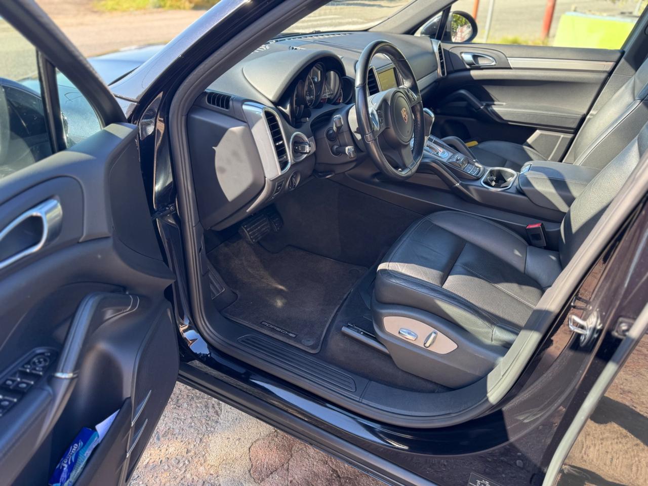 Porsche Cayenne 3.0 Diesel strafull