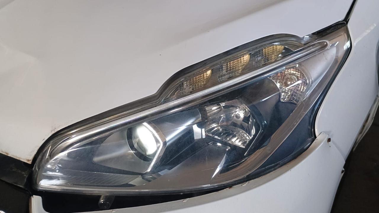 Ricambi Peugeot 208 PureTech 82 5 porte Black Line