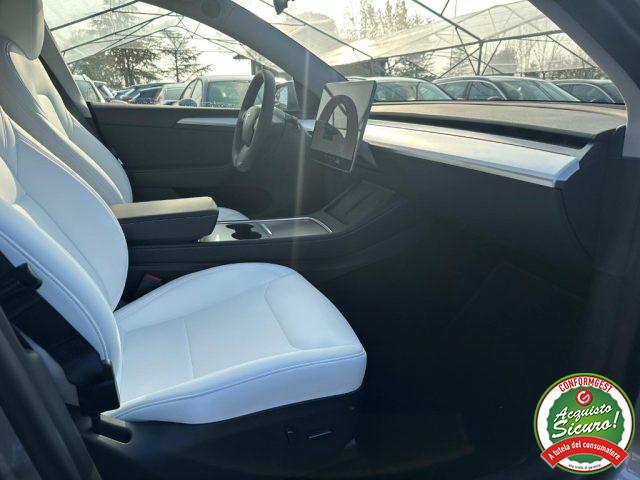 TESLA Model Y AWD Performance