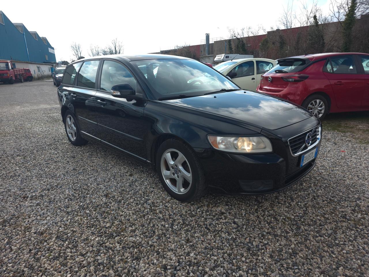 Volvo V50 D2 R-design