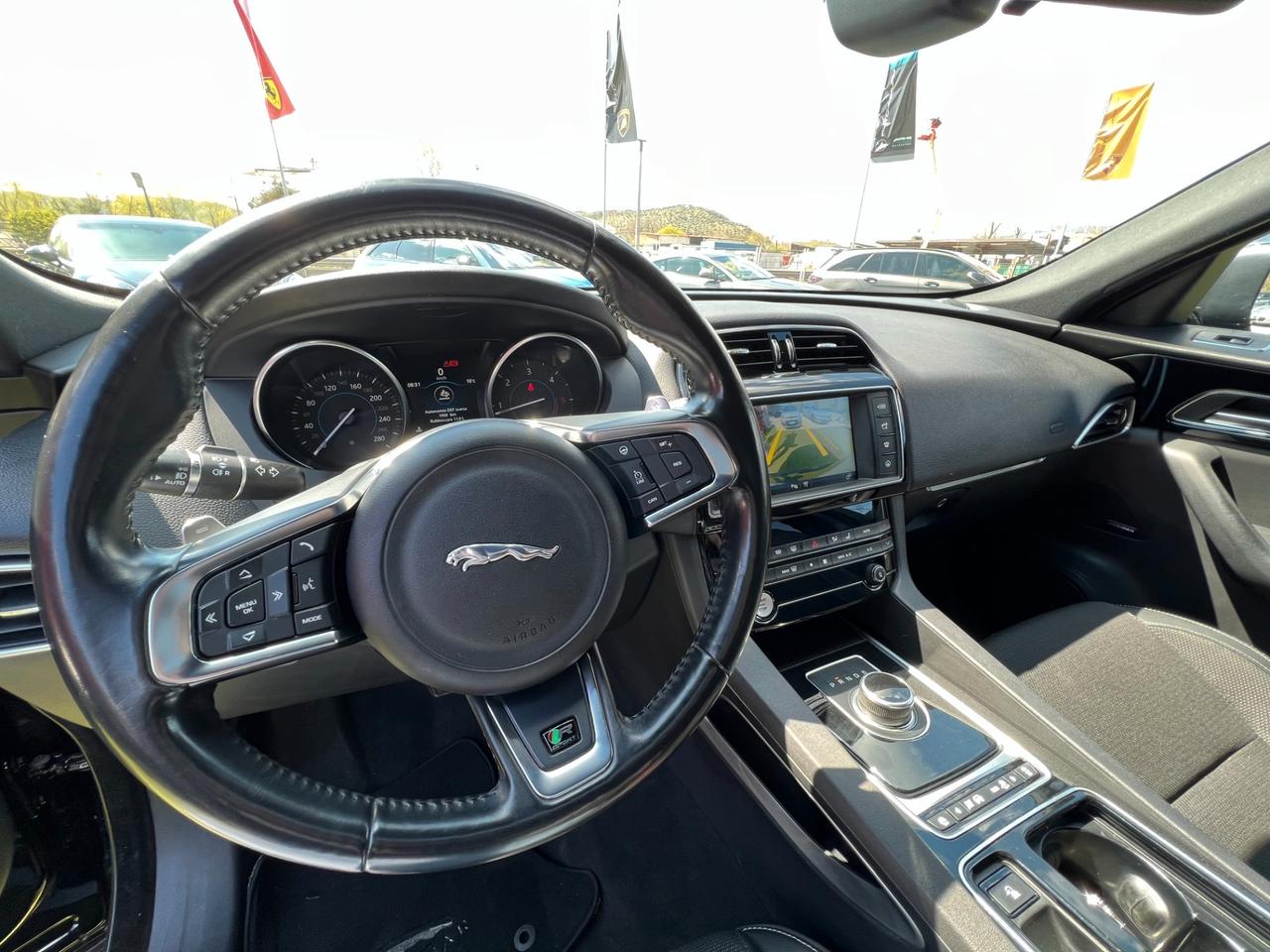 Jaguar F-Pace 2.0 D 180 CV R DYNAMIC/2 PISTONI NON RISPONDONO /MOTORE DA REVISIONARE