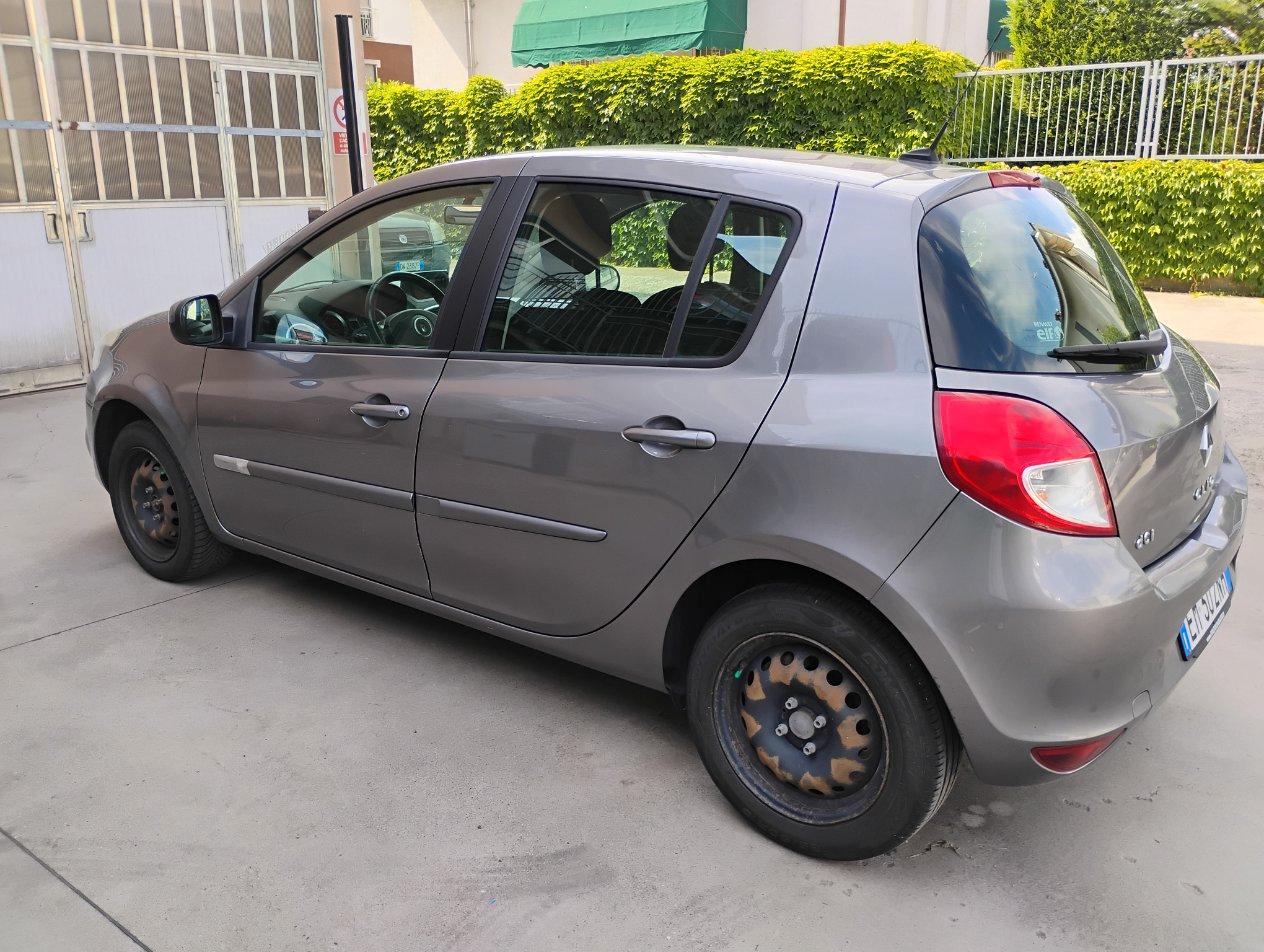 Renault Clio 5 Porte Clio 5p 1.5 dci Dynamique 75cv.NAVIGATORE.NEOPATENTATI