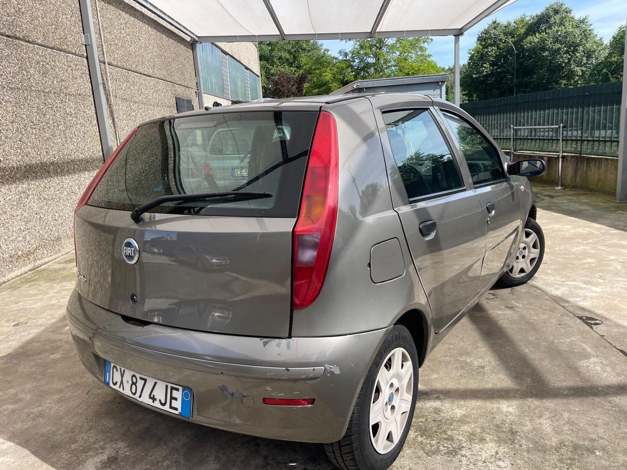 Fiat Punto 1.2i benzina euro4 neopatentati