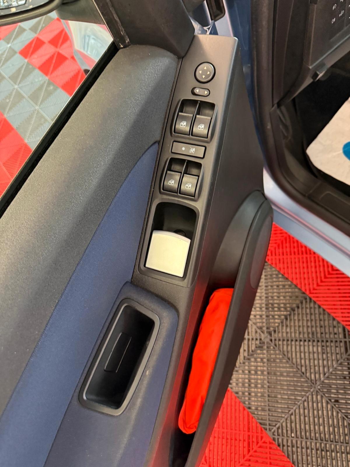 Fiat Idea 1.4 BlackEnergy GPL