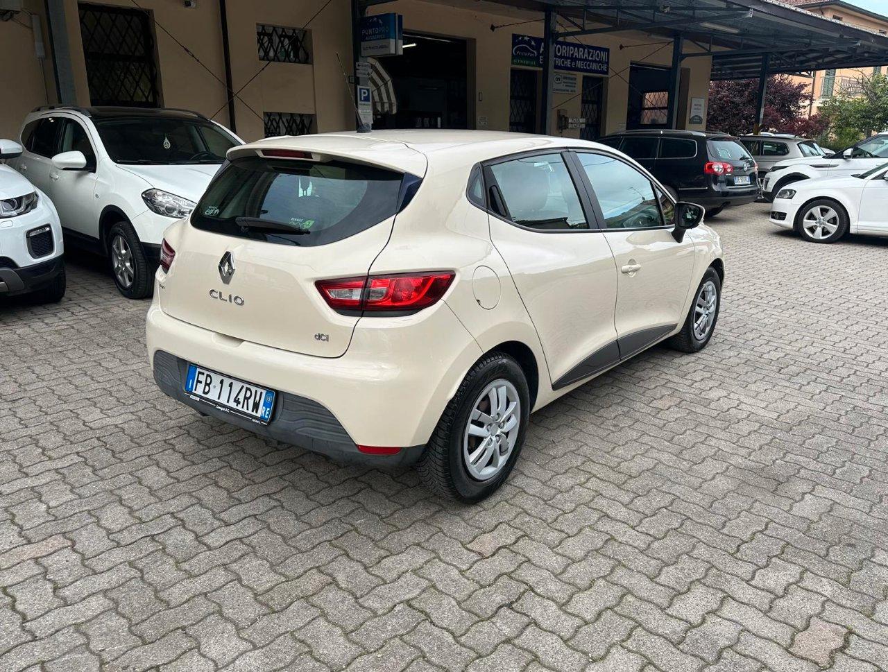 Renault Clio 5 Porte Clio 5p 1.5 dci energy s&s 75cv E6 OK NEOPATENTATO