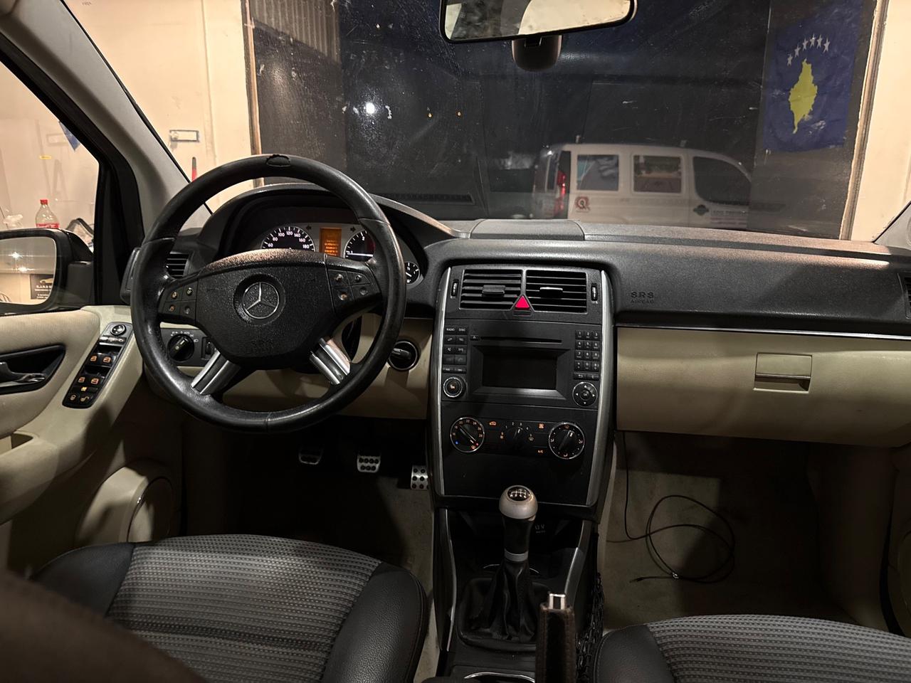 Mercedes classe B ANNO 2009 neopatentati