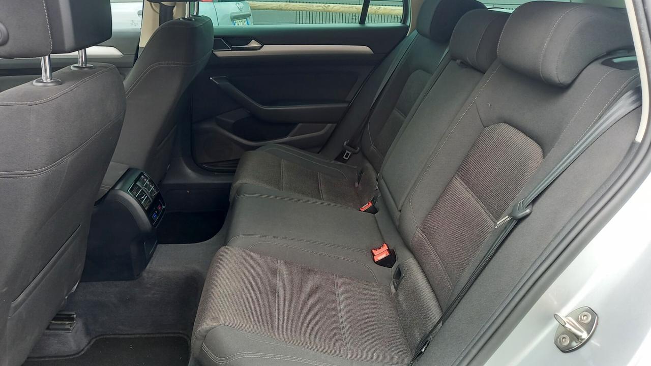 Volkswagen Passat Variant Businessline 1.6 TDI BlueMotion Technology