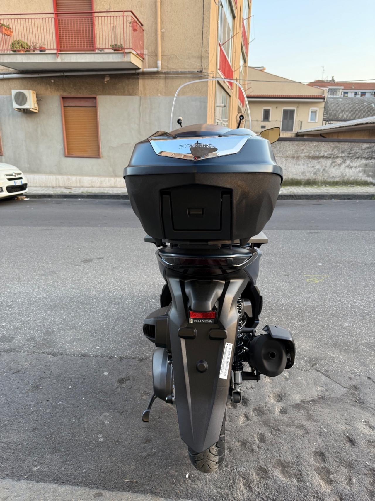 HONDA SH 350 BLUE JEANS
