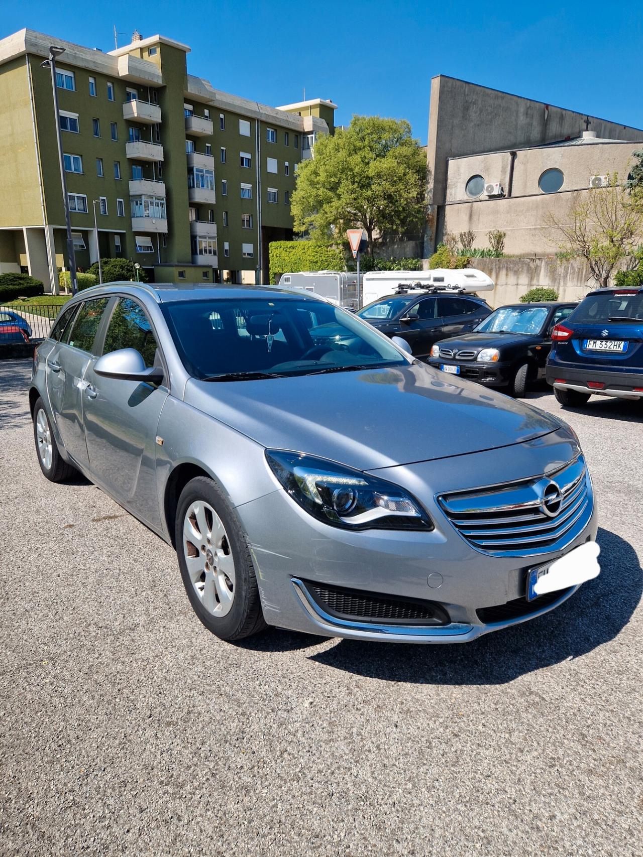 Opel Insignia 2.0 diesel 140CV - Station Wagon