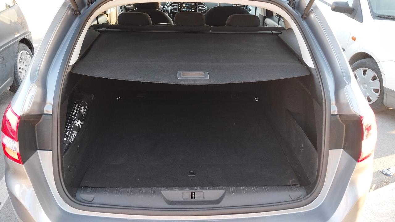 PEUGEOT 308 SW 1.5 TDI- GARANZIA FULL