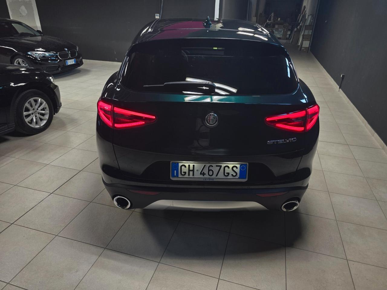 Alfa Romeo Stelvio 2.2 Turbodiesel Business IVA ESPOSTA