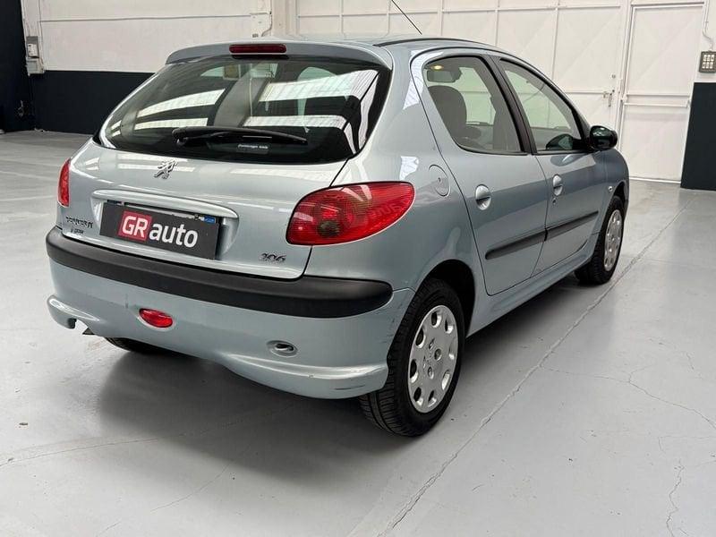 Peugeot 206 1.4 16V 5p. Roland Garros