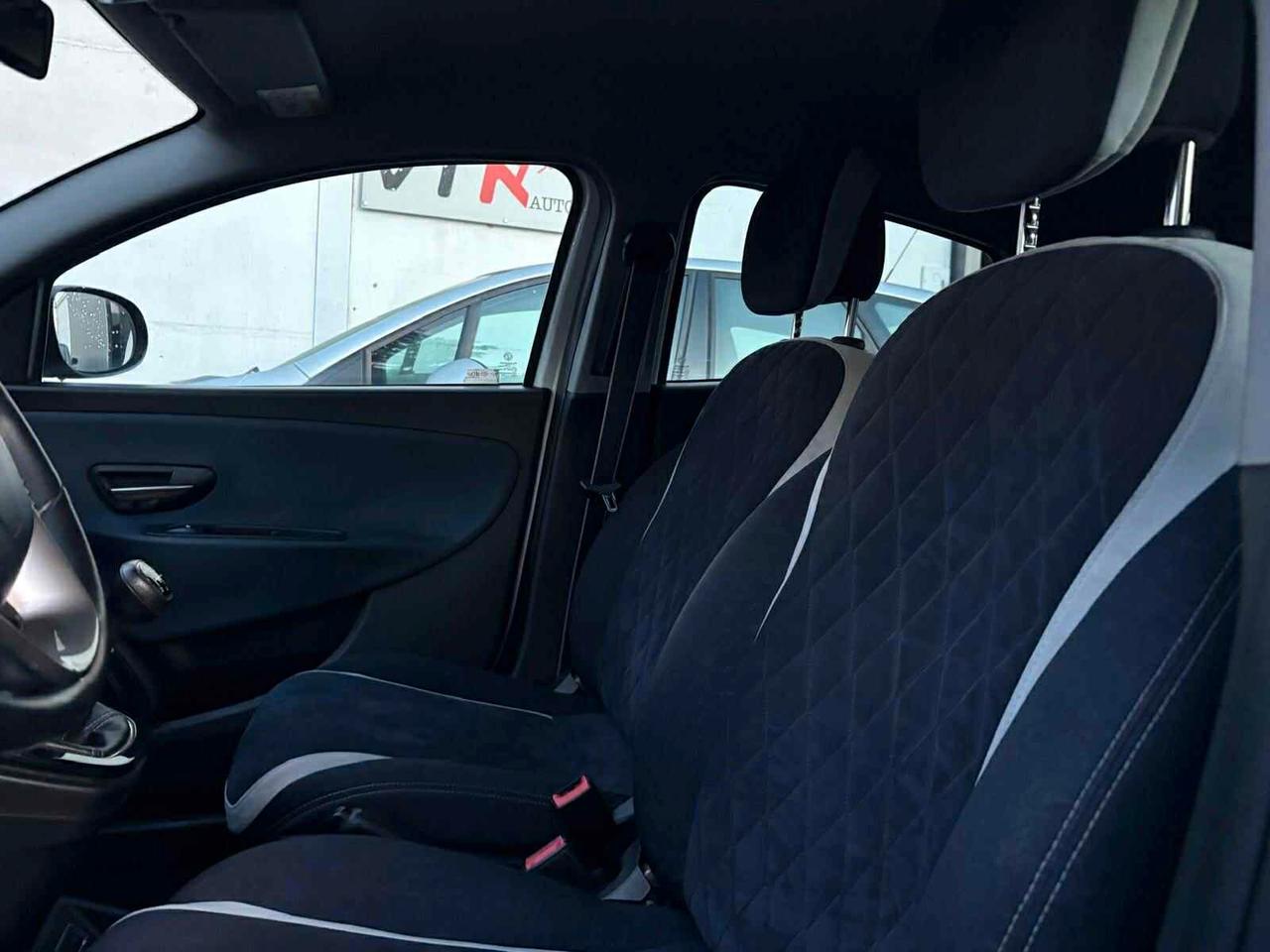 Lancia Ypsilon 1.3 MJT 16V 95 CV 5 porte S&S Mya