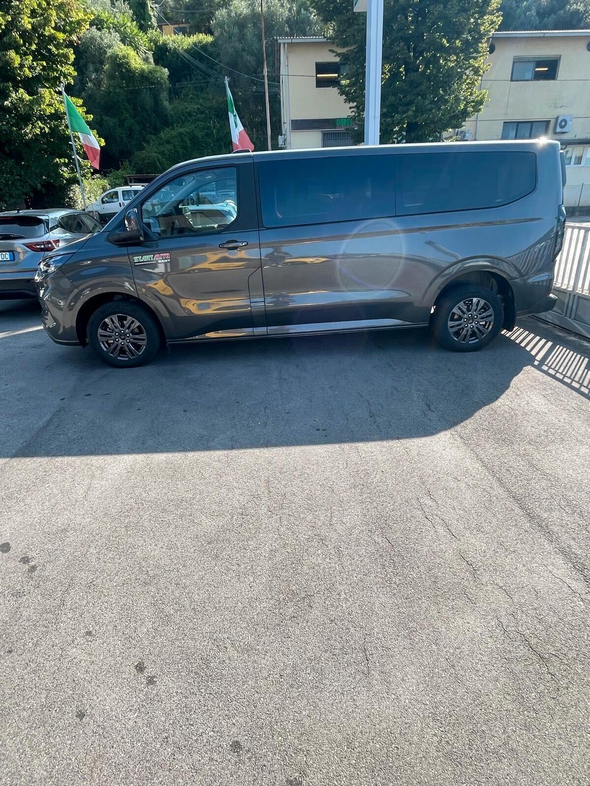 Ford Tourneo Custom 9 posti